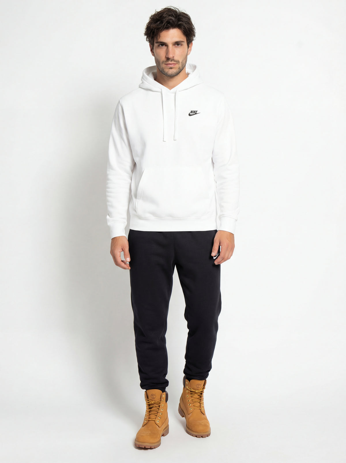Timberland Basic + Nike Felpa Con + Nike Pantaloni Tuta - 01