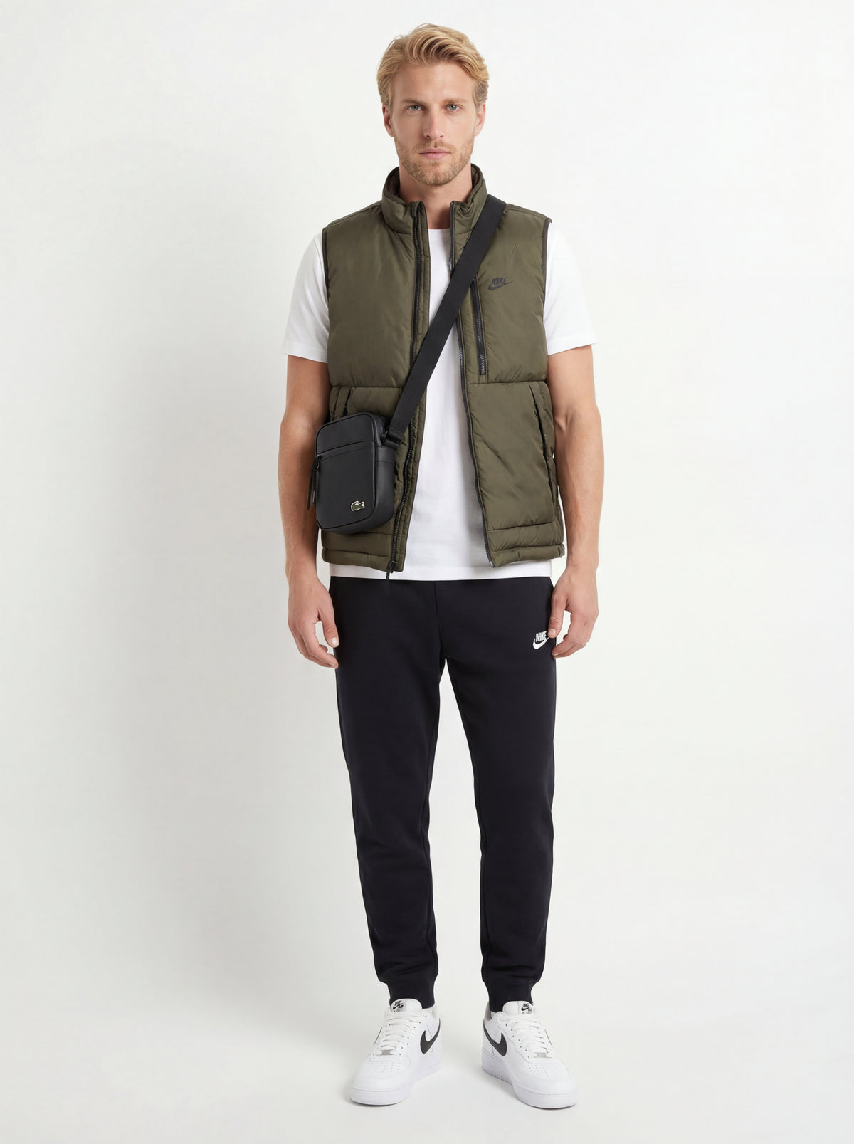 CW2288 111 Air + Nike Giubbino Smanicato + Nike Pantaloni Tuta + Lacoste Tracolla - 01